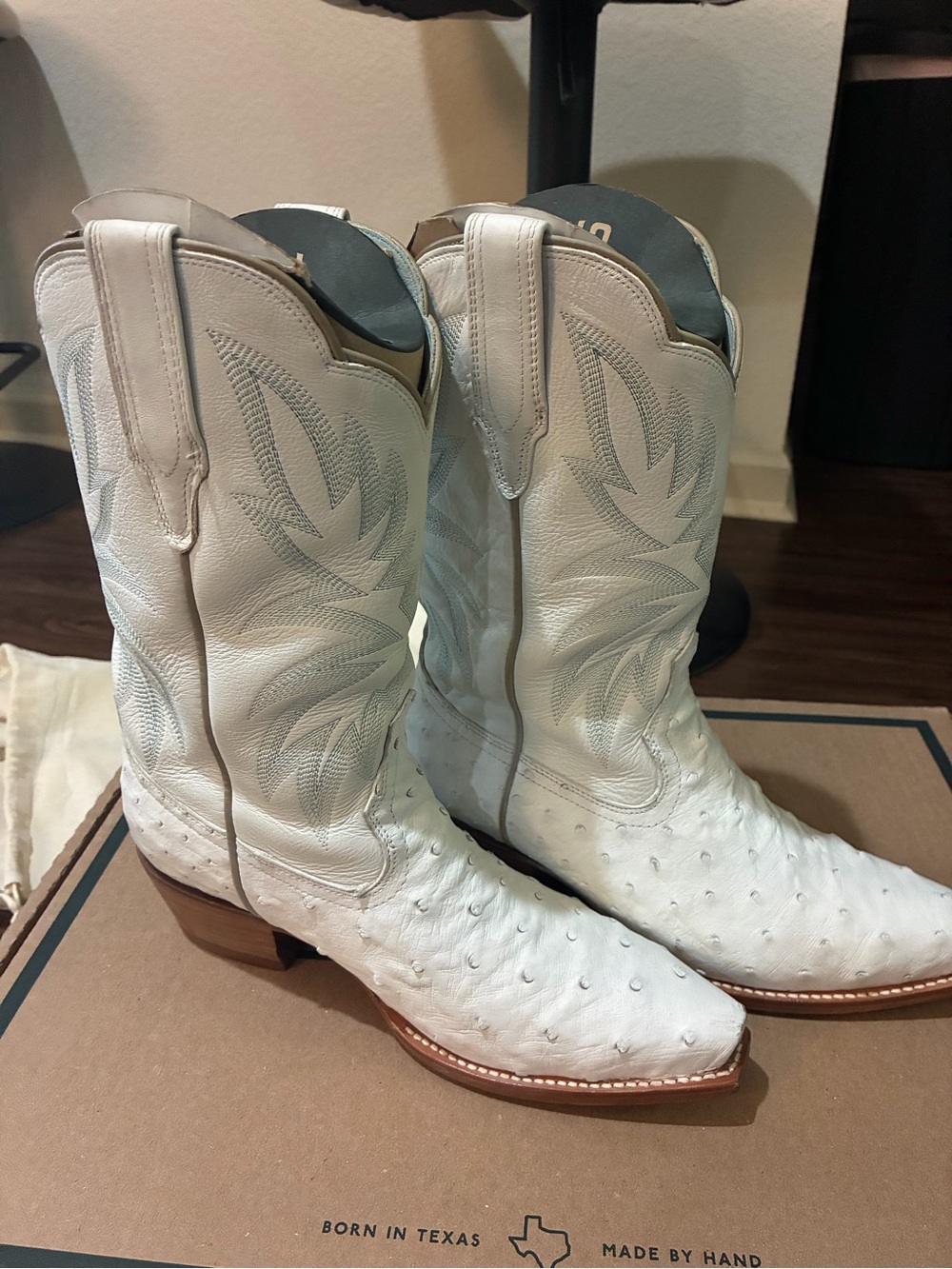 “The Sadie” Tecovas white Leather Cowboy Boots - Picture 1 of 7